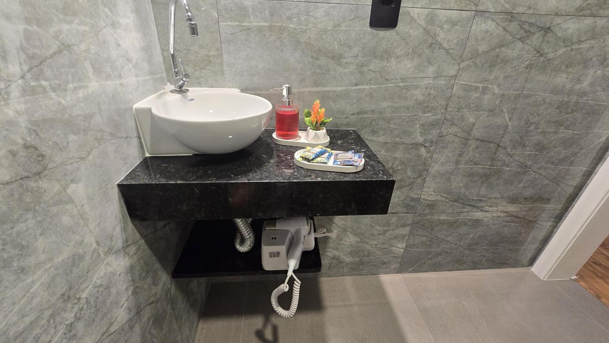 Loft Moderno E Aconchegante A Dois Passos Da Feirinha Do Alto! Leilighet Teresópolis Eksteriør bilde